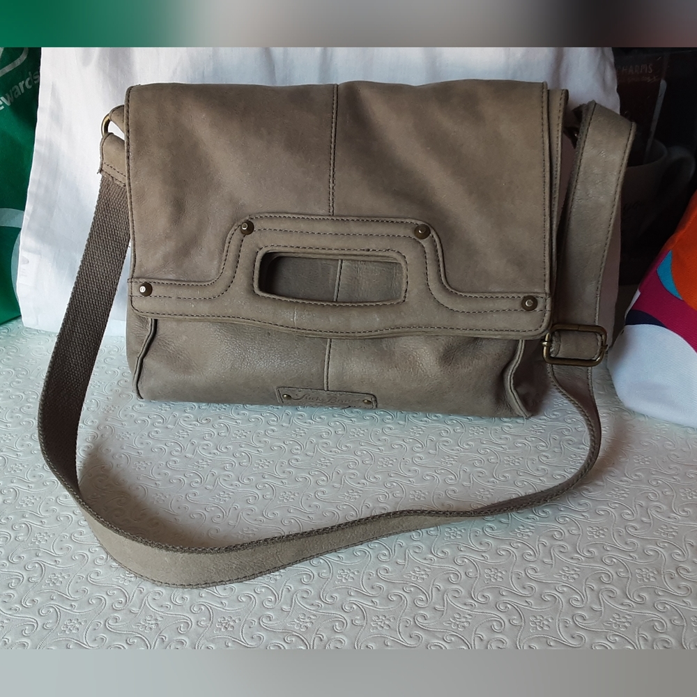 😀24HR SALE...Lucky Brand Suede Foldover Bag
